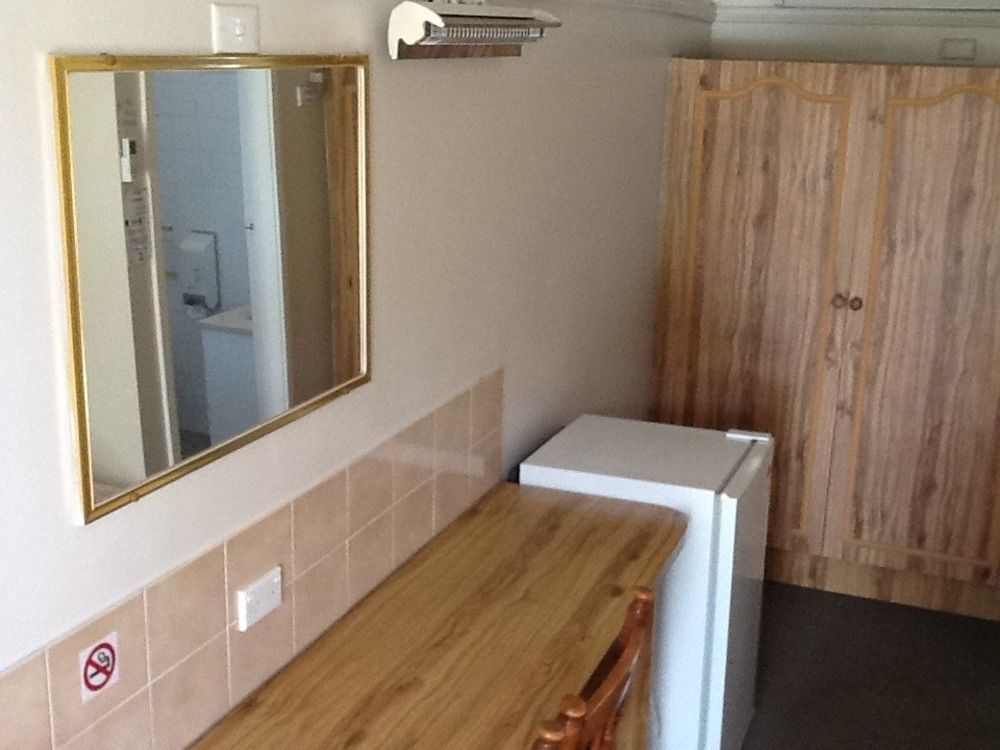 Motel Riverina Leeton Экстерьер фото