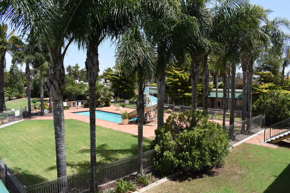 Motel Riverina Leeton Экстерьер фото